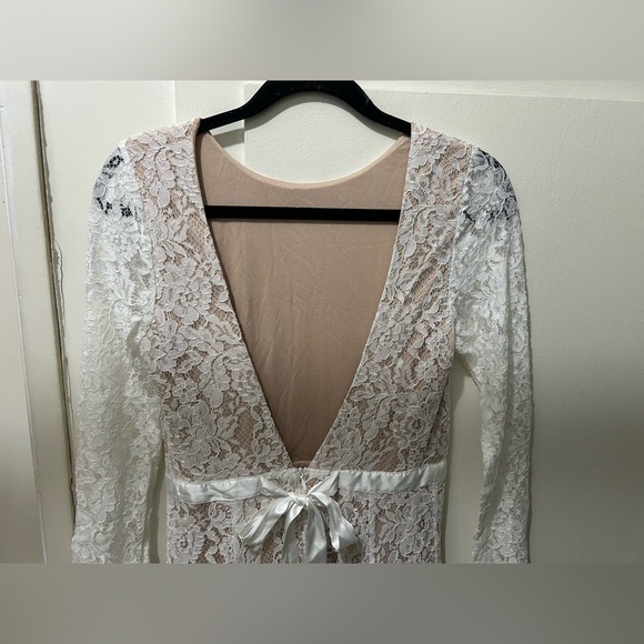 NWT RIHOAS The White Lace Long Sleeve Backless Maxi Dress Sz S - Picture 12 of 16